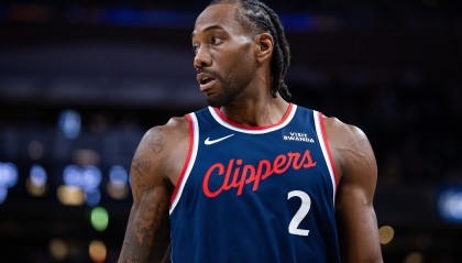 开云-伦纳德谈带着手腕伤作战：我就是在坚持 这就是我能告诉你的全部