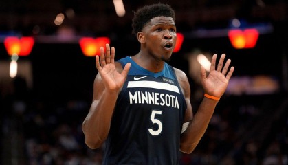 开云体育官网-硬气，森林狼队安东尼·爱德华兹带伤出战雷霆对决