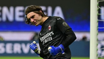 开云体育官网-机会虽少表现亮眼 特特鲁沙努用行动证明自己