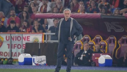 开云-罗马赢球穆里尼奥仍不满 球队表现愁人伤病更愁人