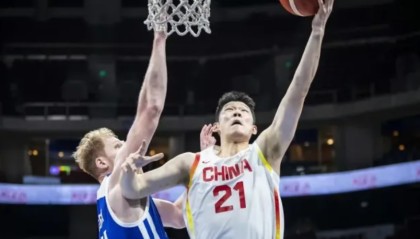 开云体育入口-两场世预赛广厦双核侵略性拉满！胡金秋统领起势，朱俊龙成顶级3D