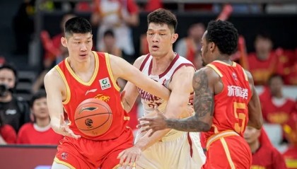 kaiyun-北青：比赛开始，孙铭徽攻防两端就带队打出小高潮强势反超
