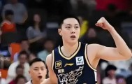 开云-情怀拉满却硬碰硬，曾凡博发力破局，京粤首战北京先声夺人